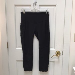 Lululemon black cropped leggings